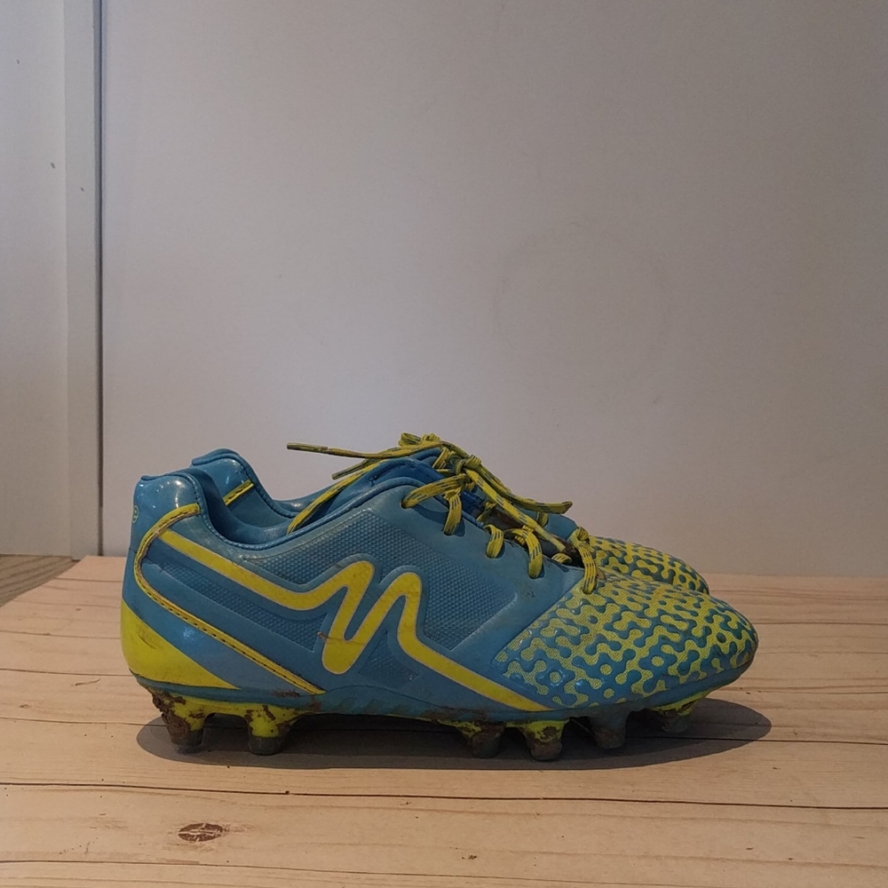 Mitre soccer cleats for kids/boys